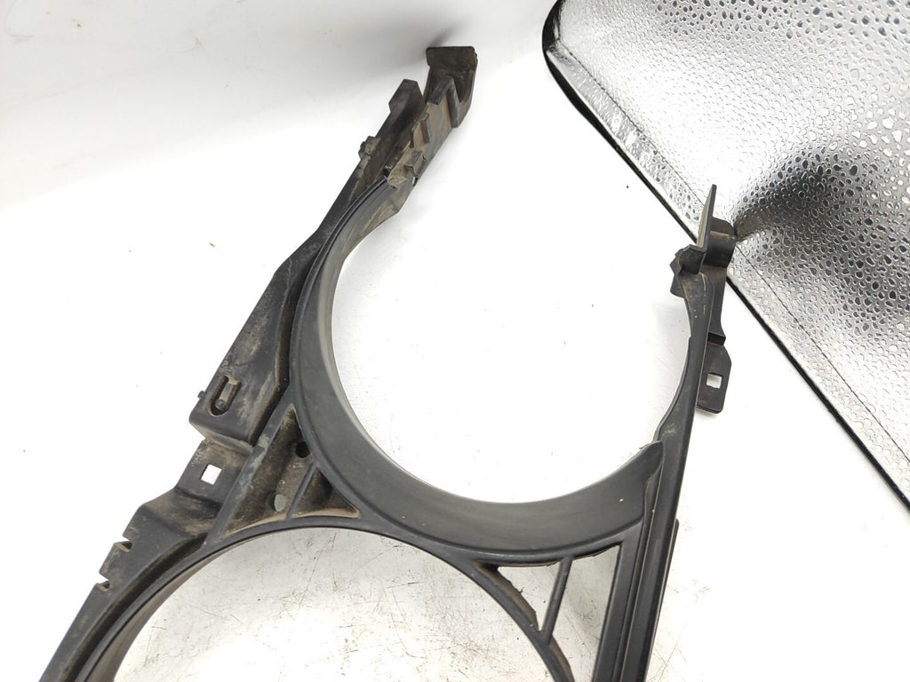 BMW 5 Series E34 Petrol 1988 Front Right Side Headlight Grill 843175