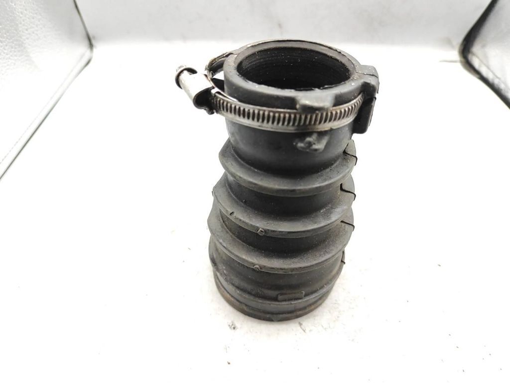 Citroen C5 2.2HDI 2009 Diesel intercooler hose pipe 040730D 
