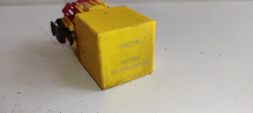 Peugeot 607 3.0i V6 Petrol 2001 Relay Fuse Module 9638603580