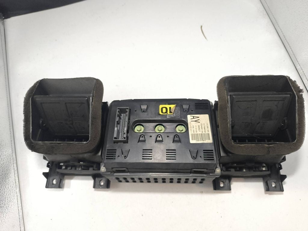 Opel Vectra C 2004 Dashboard LCD screen display clock 13208193 