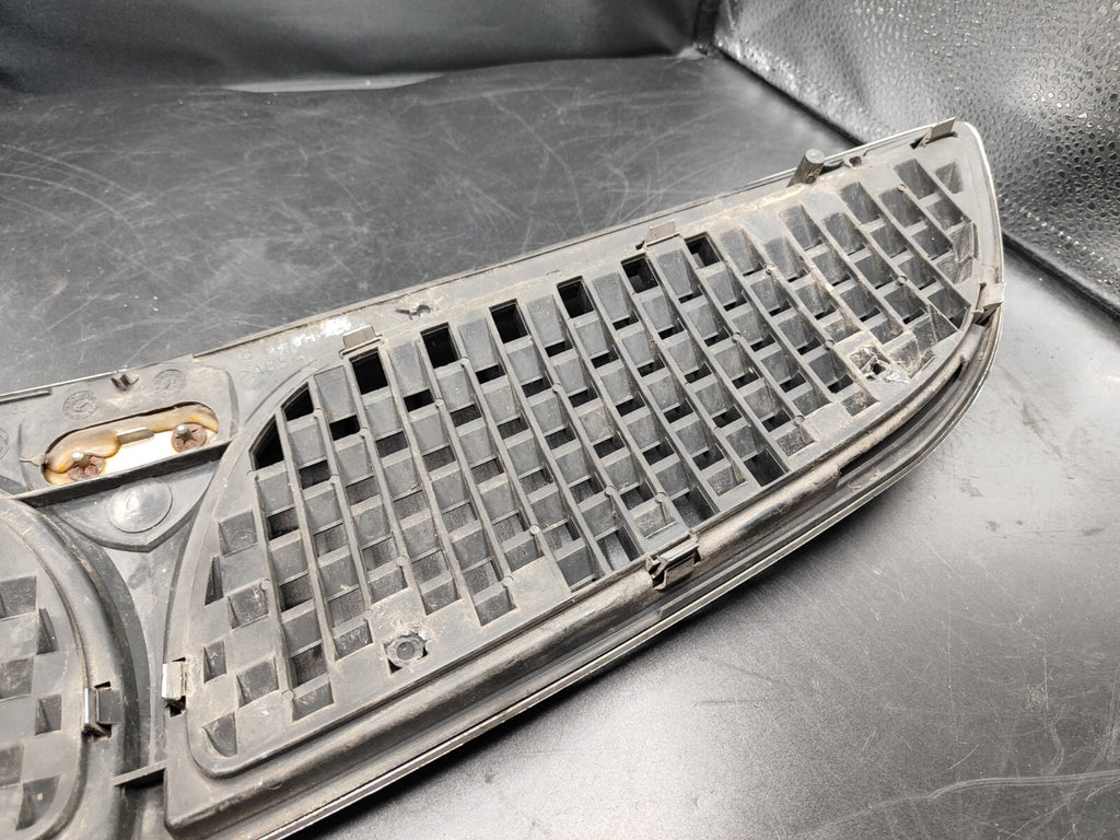 Lancia Lybra 2002 Front Bumper Upper Chrome Grill 46541435