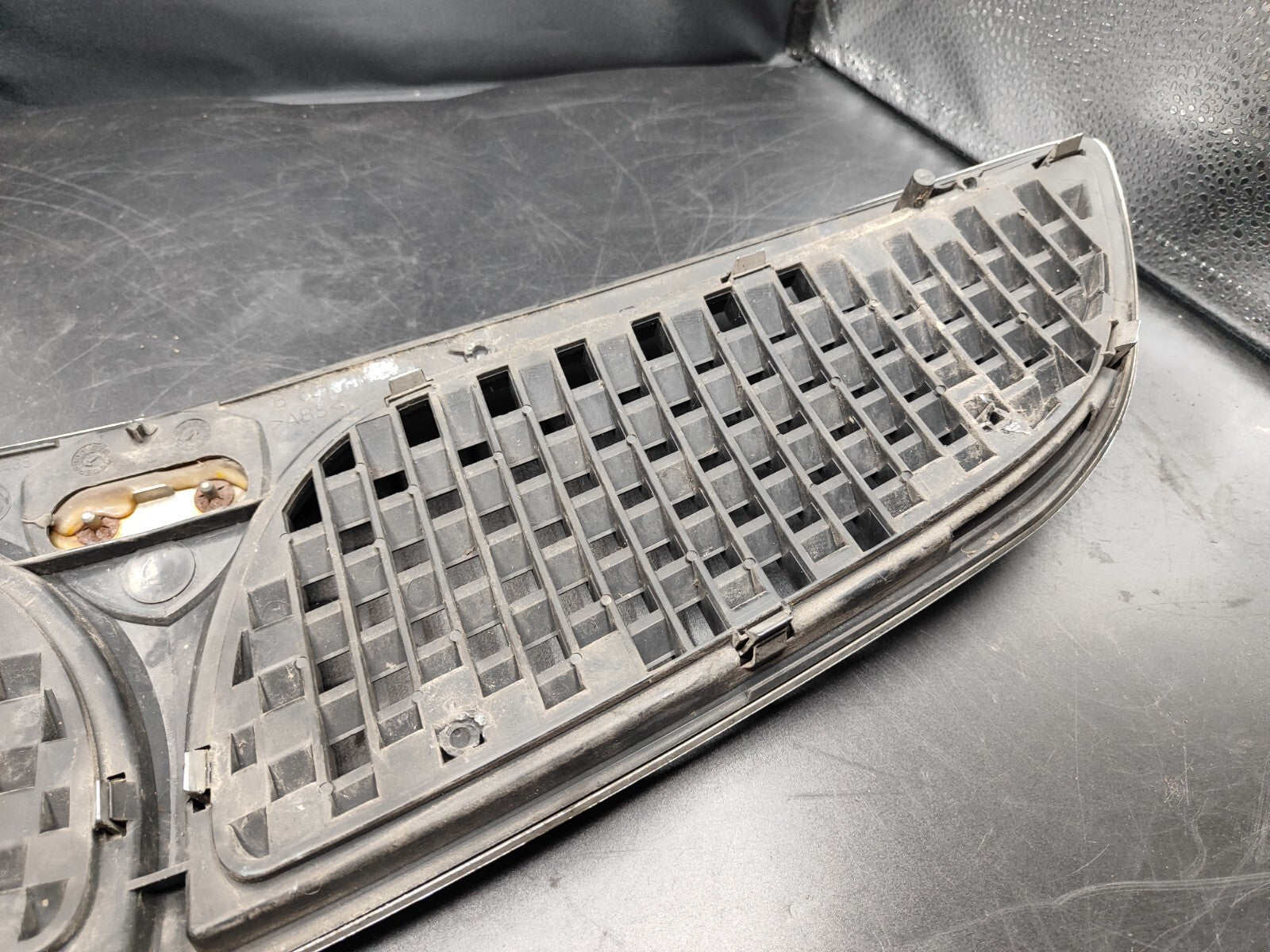 Lancia Lybra 2002 Front Bumper Upper Chrome Grill 46541435