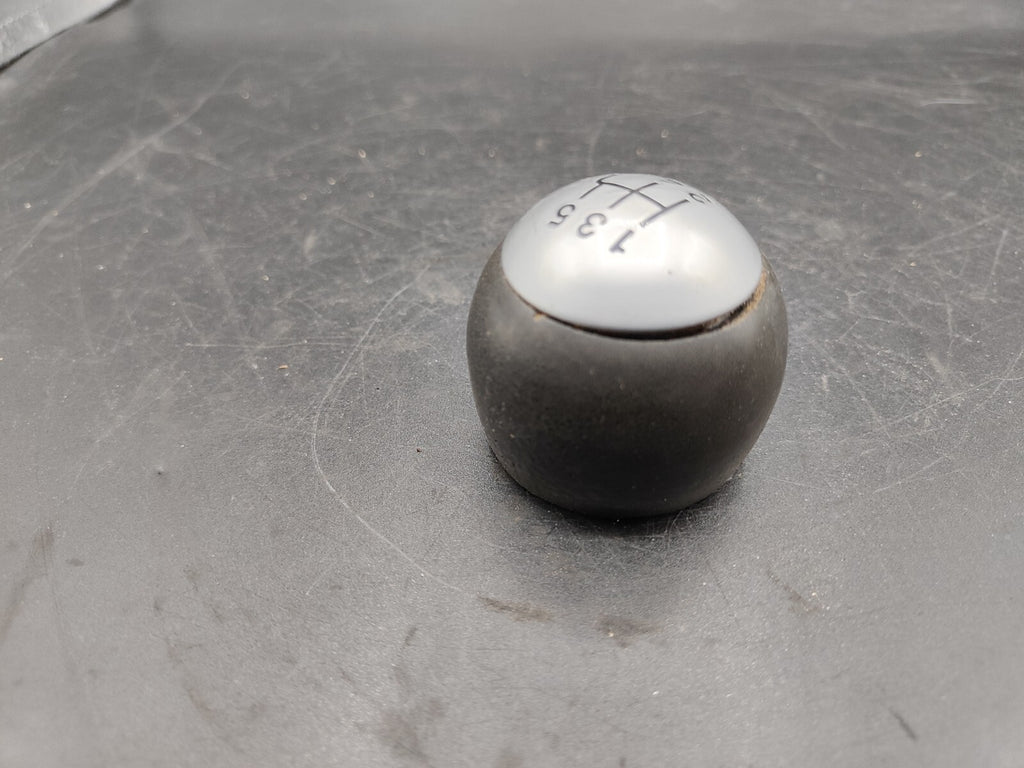 Alfa Romeo 147 1.9JTD 2005 Manual 5 Speed Metal Shift Knob Top Part
