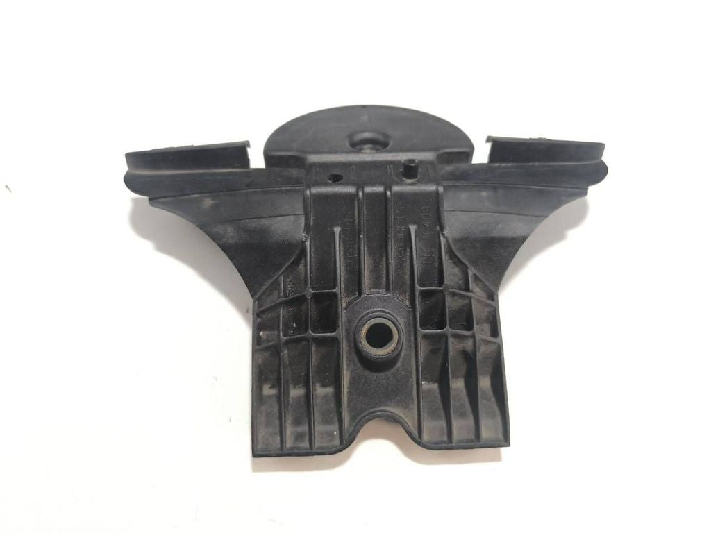 Alfa Romeo GT 2005 Badge logo emblem bracket 60682496 