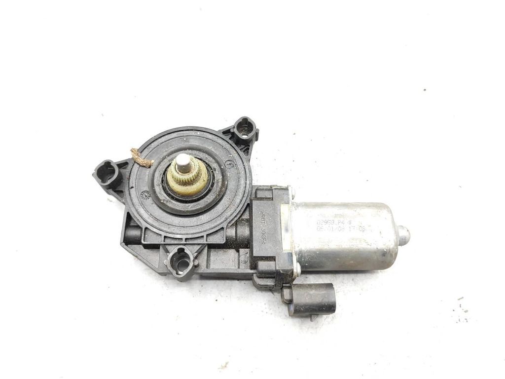 Alfa Romeo 159 2.4JTD 2007 rear left window regulator motor D294400 