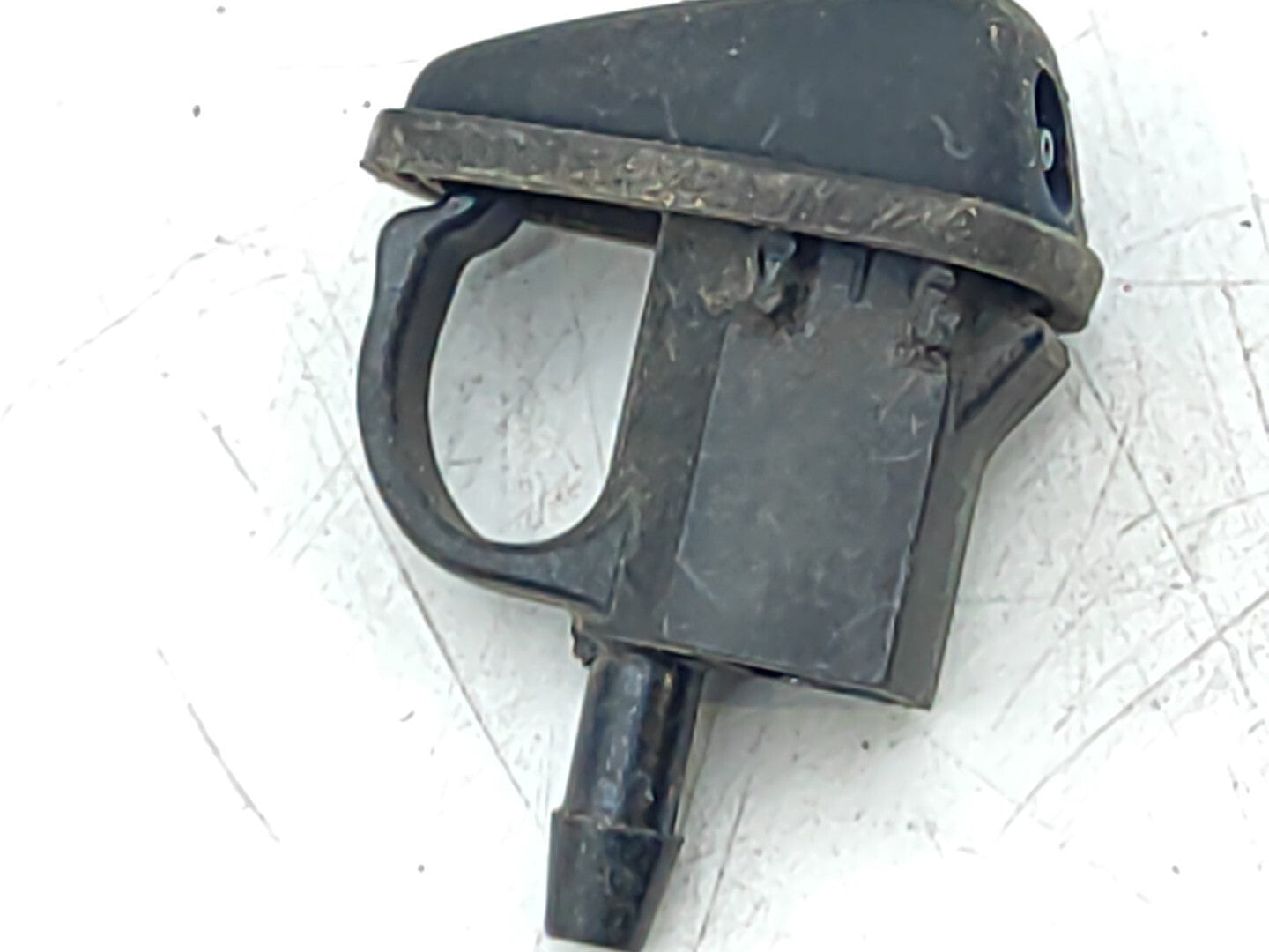 Land Rover Freelander LR2 2008 Front Bonnet Hood Windshield Spray Nozzle