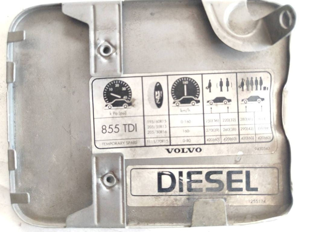 Volvo S70  V70  V70 XC 1997 Fuel tank cap 9430343 