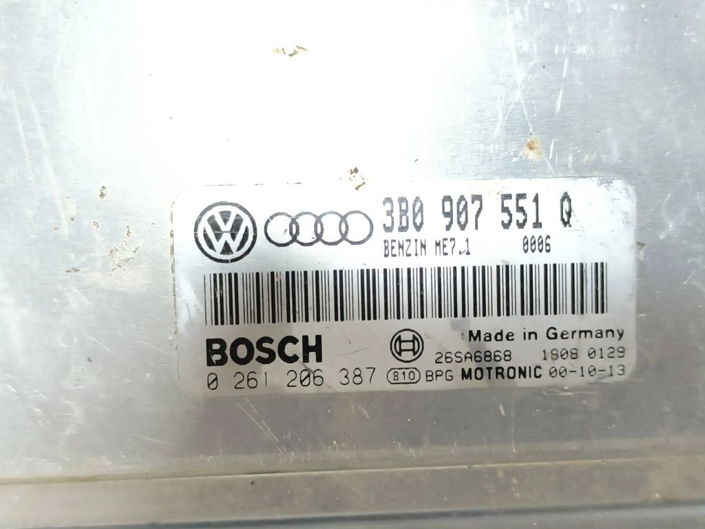Volkswagen PASSAT B5.5 2.8i 2002 Engine control unit module ECU 3B0907551Q 
