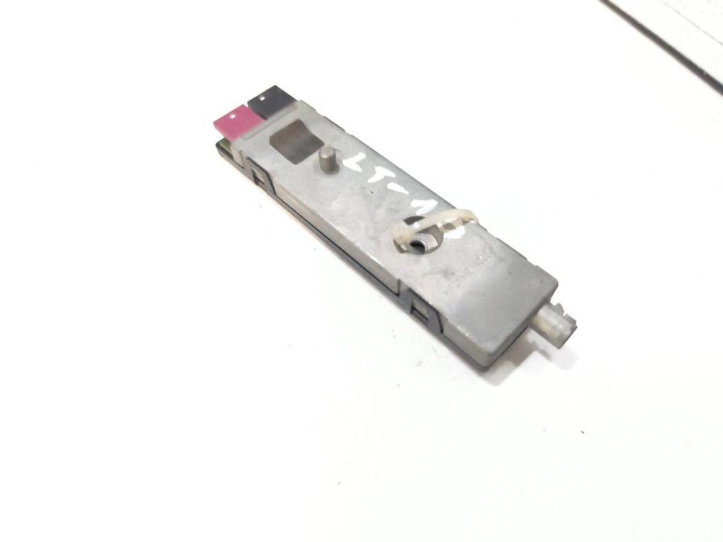 Mercedes-Benz E W212 2013 Aerial antenna amplifier A2129054903 