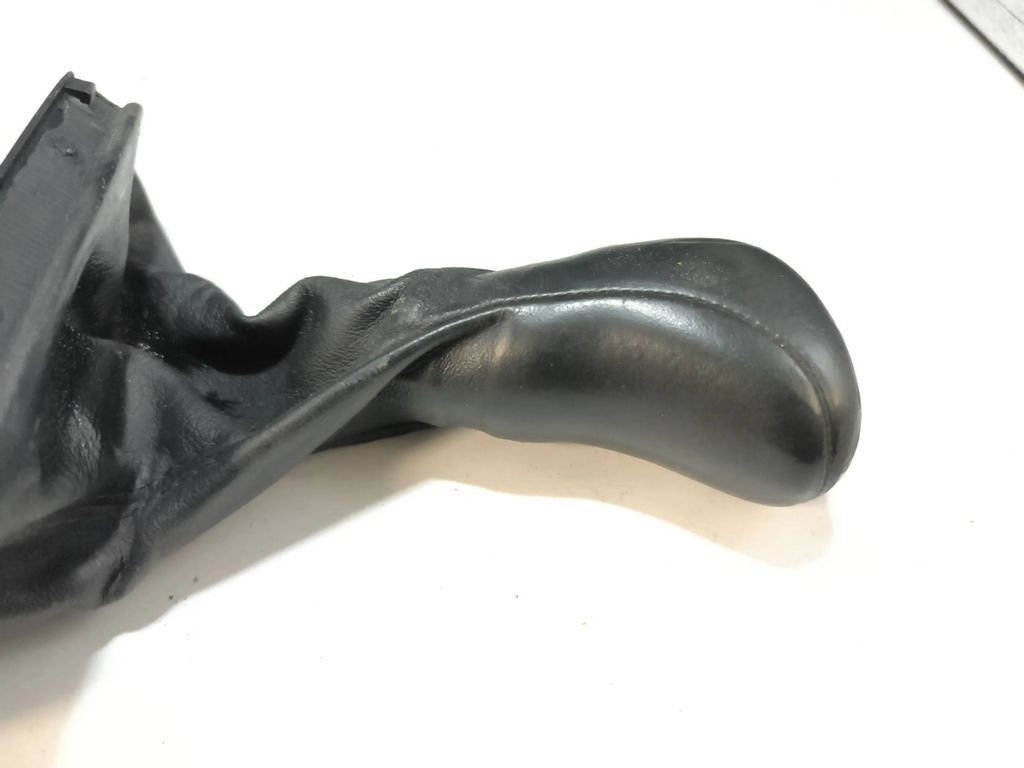 Mercedes-Benz E W211 2004 Auto Gear lever shifter trim leather knob A2112671210