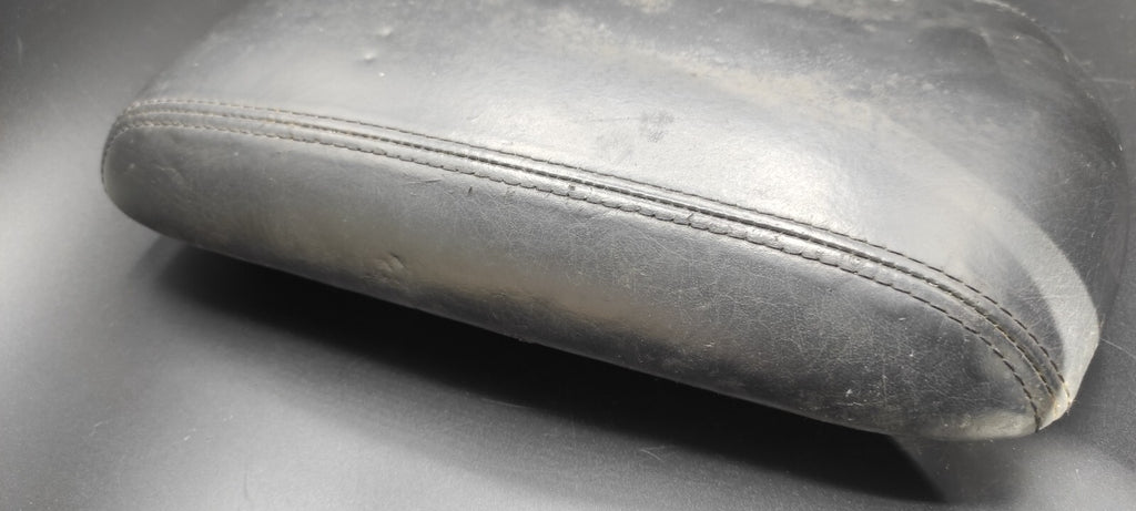 Peugeot 607 3.0i V6 2002 Center Console Armrest Top Part Black 9636201477