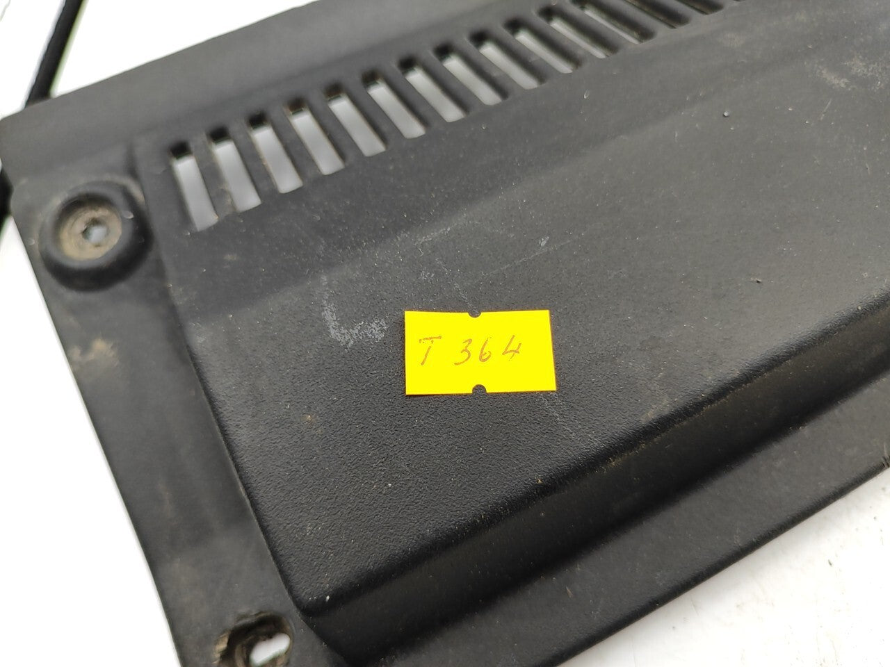 Alfa Romeo 166 2.4JTD 2001 Front Windshield Wiper Trim 60609592