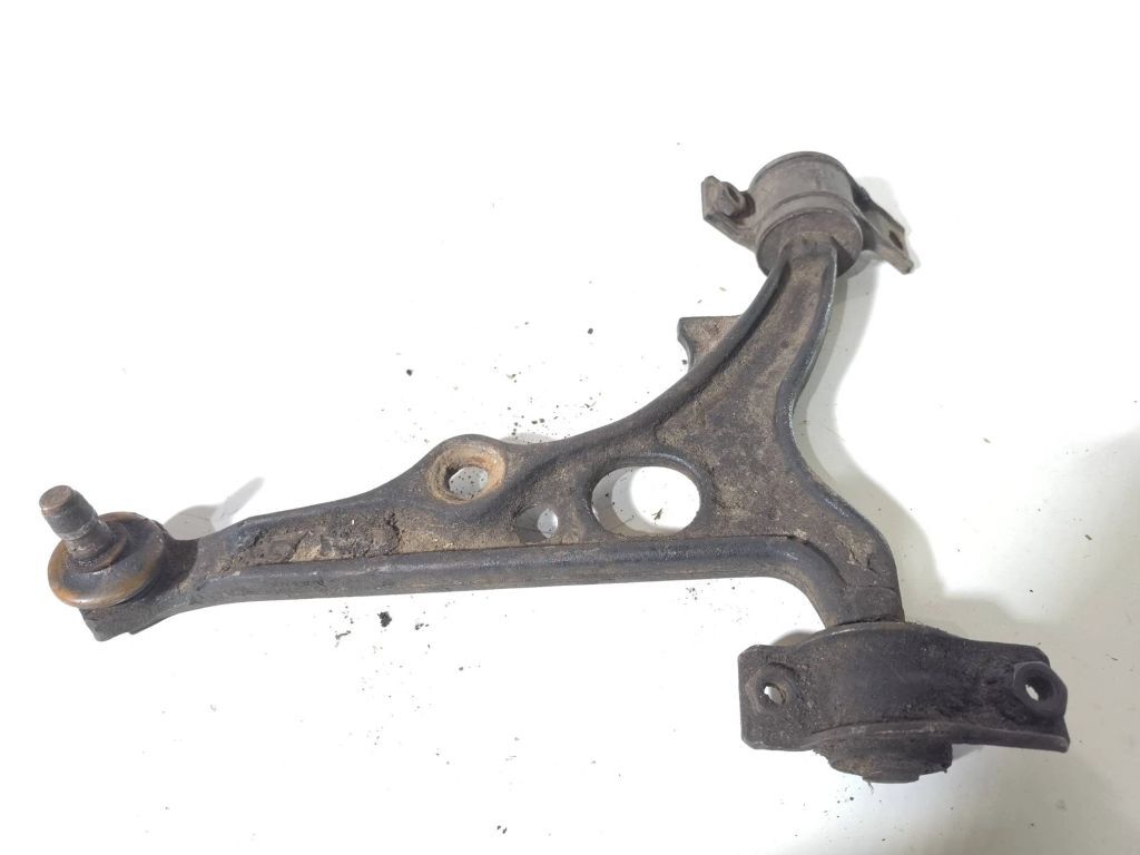 Alfa Romeo 155 1.8TS 1994 Front right lower control arm wishbone 