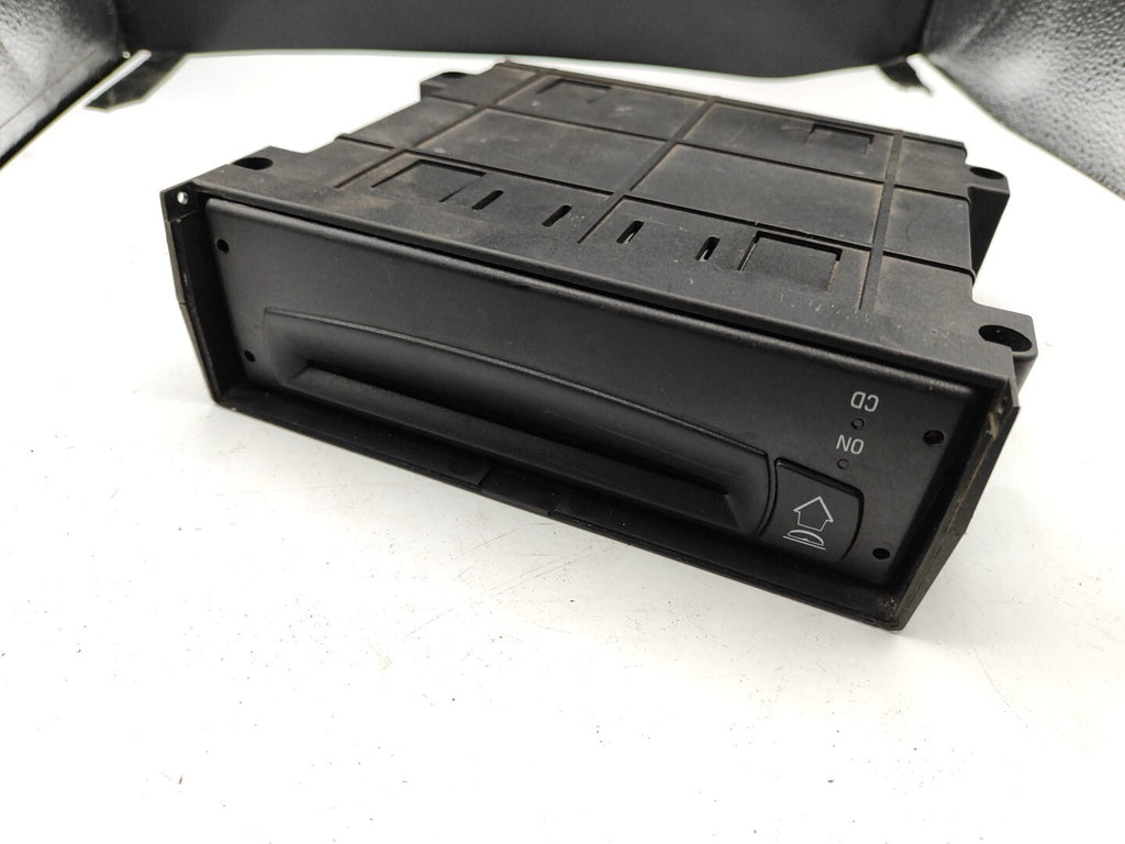 Alfa Romeo 166 2.4JTD 100kW 10V 2003 CD DVD CHANGER 60656079 NO CODE