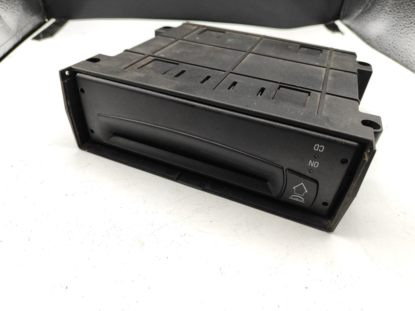 Alfa Romeo 166 2.4JTD 100kW 10V 2003 CD DVD CHANGER 60656079 NO CODE