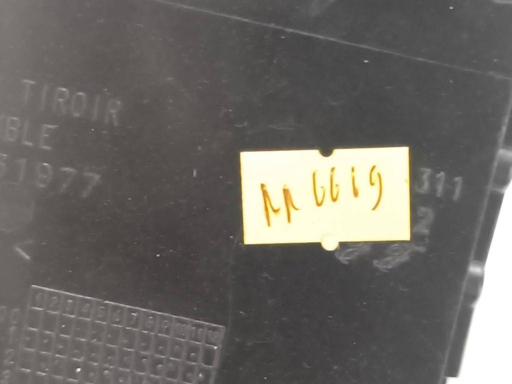 Peugeot 307 2002 ashtray insert 9637031977 