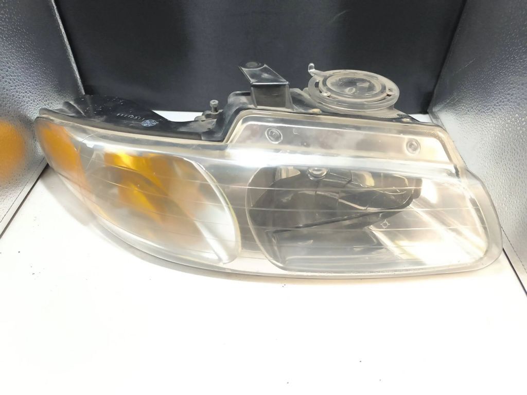 Chrysler Voyager 1998 LHD Front Right Side headlight headlamp 203163 