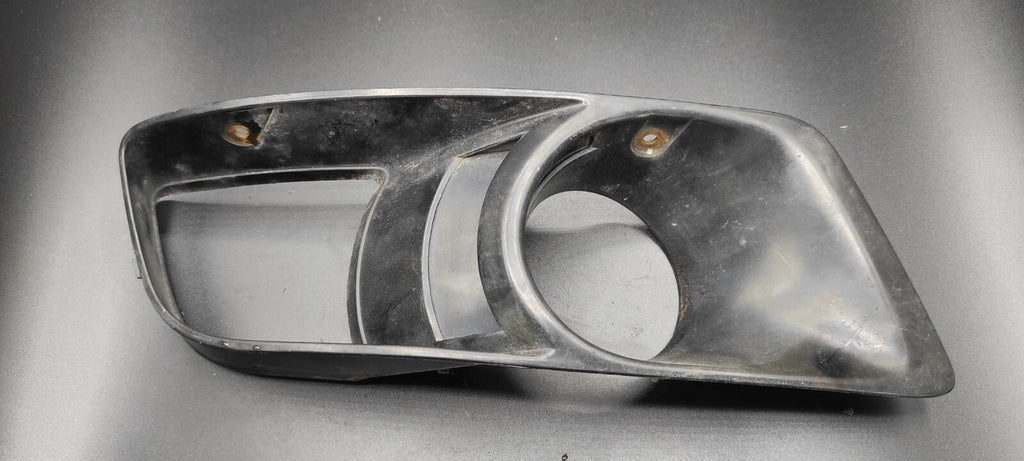 Alfa Romeo 156 1.9JTD 110kW 16V 2004 Front Bumper Right Grille 156050862