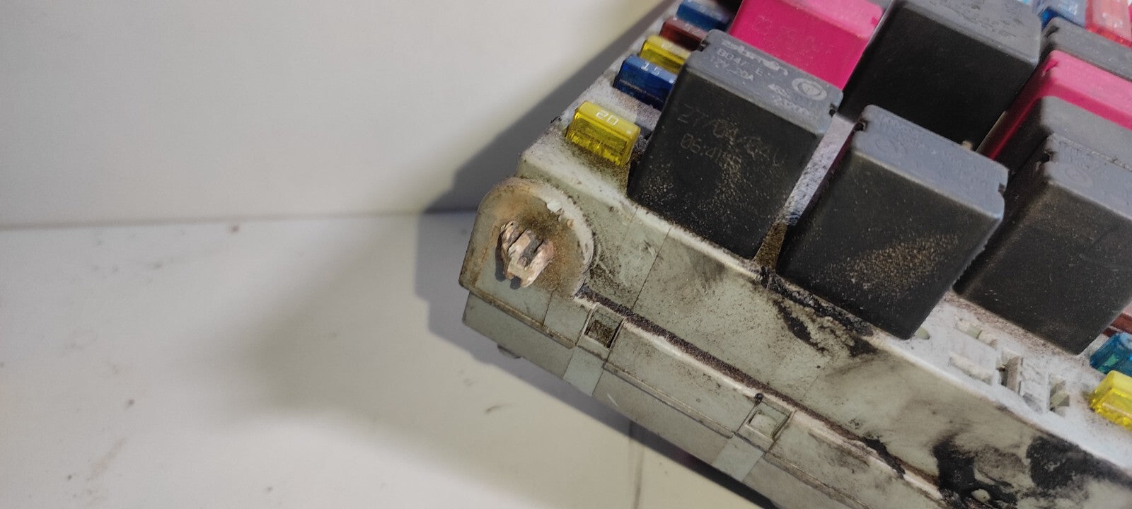 Alfa Romeo 147 1.9JTD 85kW 2003 Diesel Fuse Box Module Unit 51742420