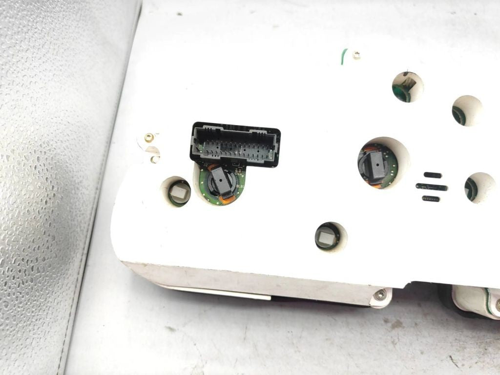 95VW10849ABC Volkswagen Sharan 1997 speedometer instrument cluster 