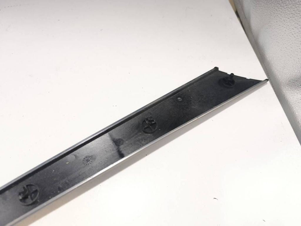 Mercedes-Benz C W203 2001 Left door card trim A2037202122