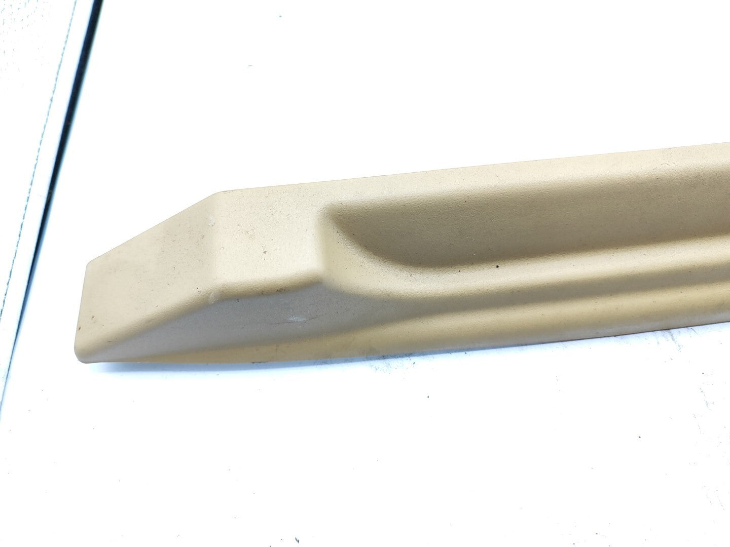 BMW E61 530D 170kW 2006 Estate LHD Front Right Seat rail trim 7016462