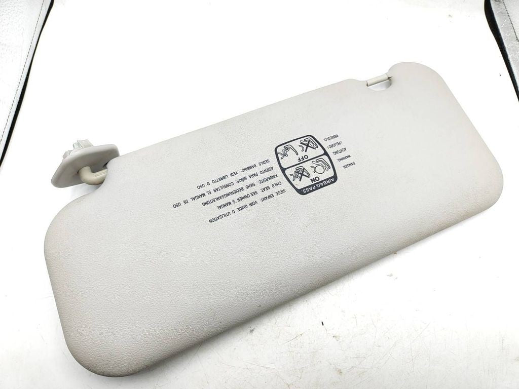 Citroen C5 2.2HDI 2002 LHD Front right side sun visor 