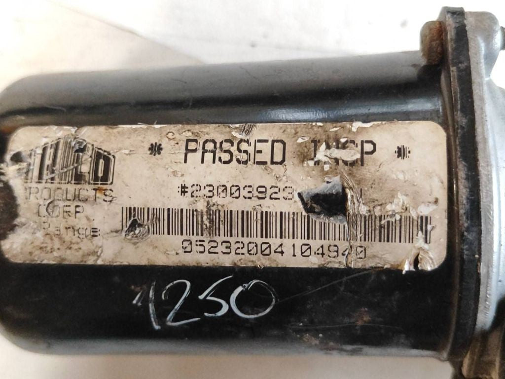 Saab 9-3 Ver1 2005 RHD Front wiper motor 23003923 