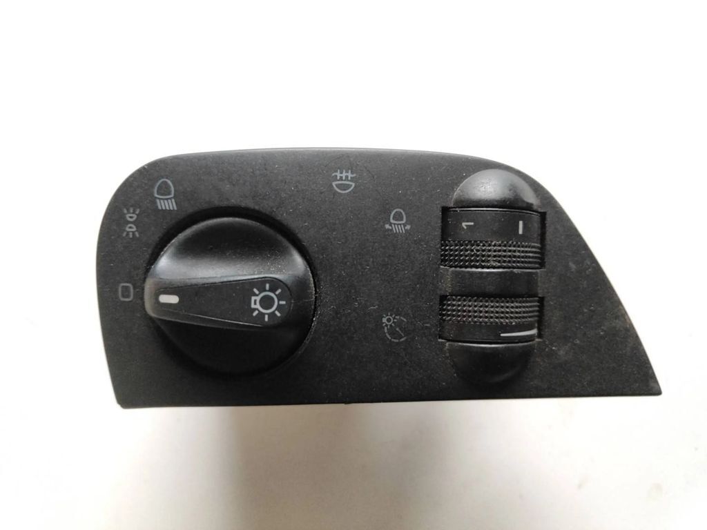 Seat Ibiza II 6k 1999 Light switch 6K1941531P 