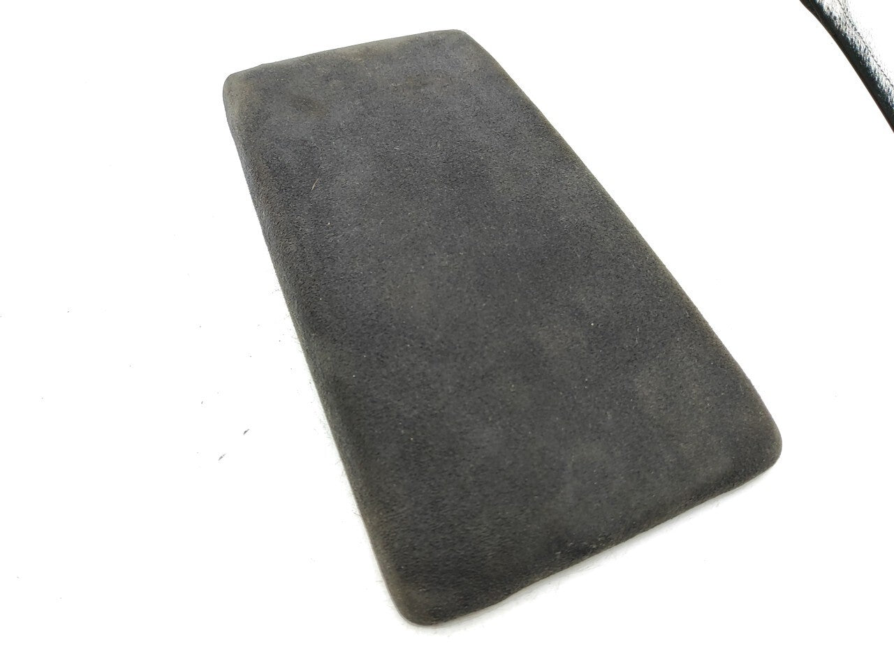 Alfa Romeo GT 1.9JTD 110kW 2006 Center Console Armrest Top Cover