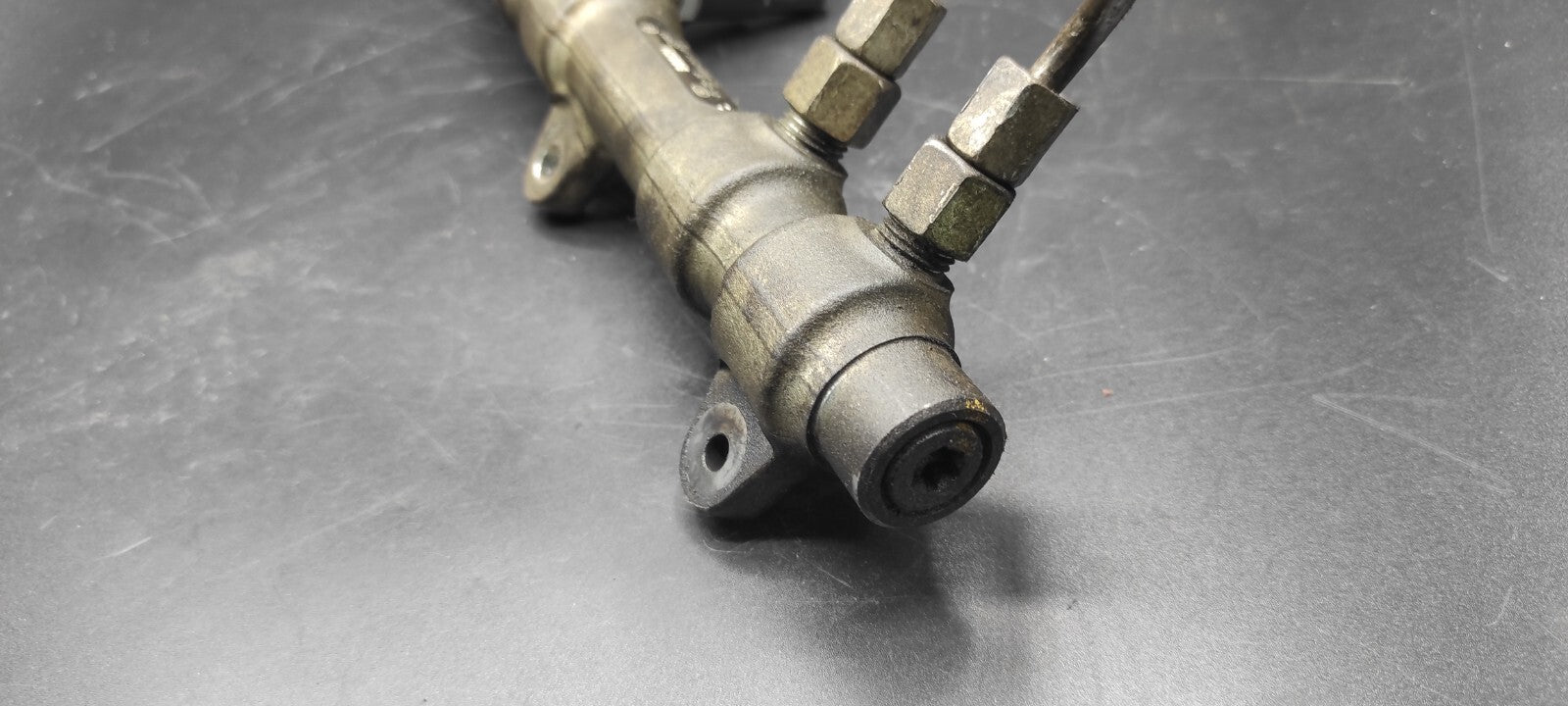 Alfa Romeo 166 2.4JTD 110kW 2003 Diesel Engine Fuel Rail Sensor 0445215008