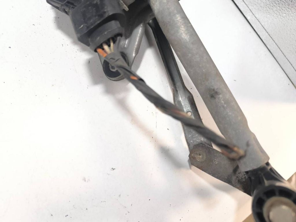 Fiat Croma 2007 LHD Front Windscreen wiper motor linkage 3397020671 