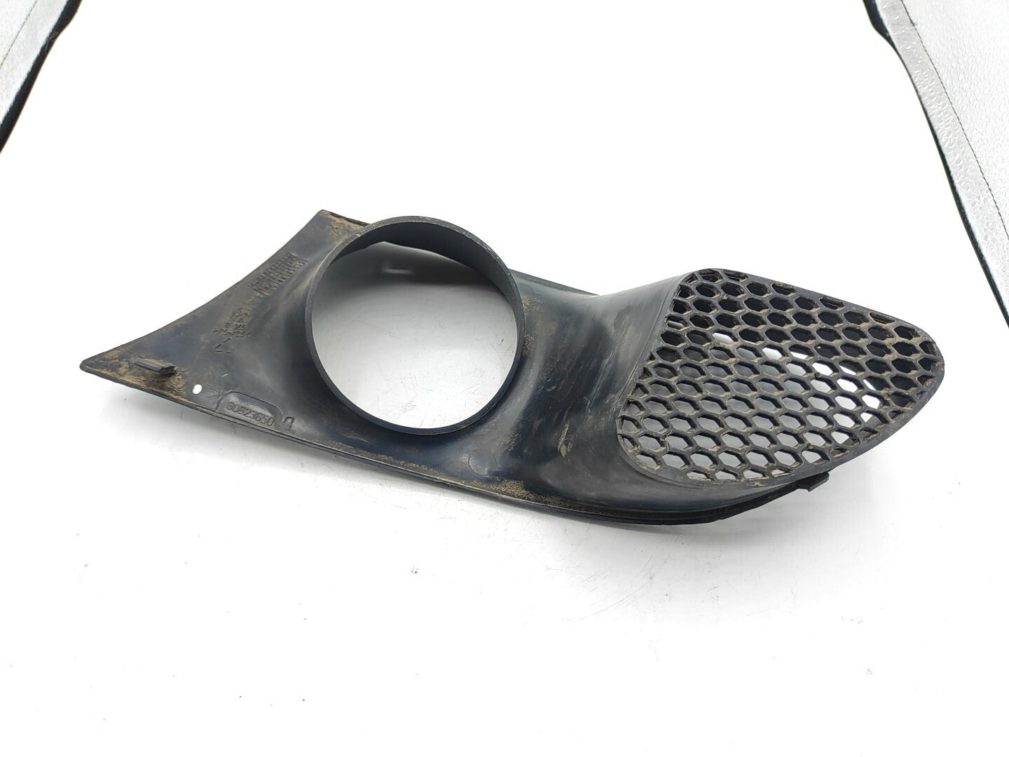 Alfa Romeo 156 SW 2.0TS 2001 Front Right Lower Bumper Grill 60623650