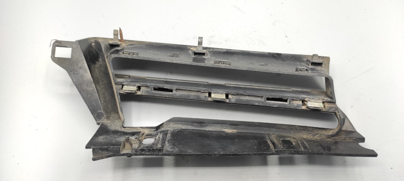 Alfa Romeo 156 SW 2.4JTD 110kW 2003 Front Left Upper Bumper Grill 156017392