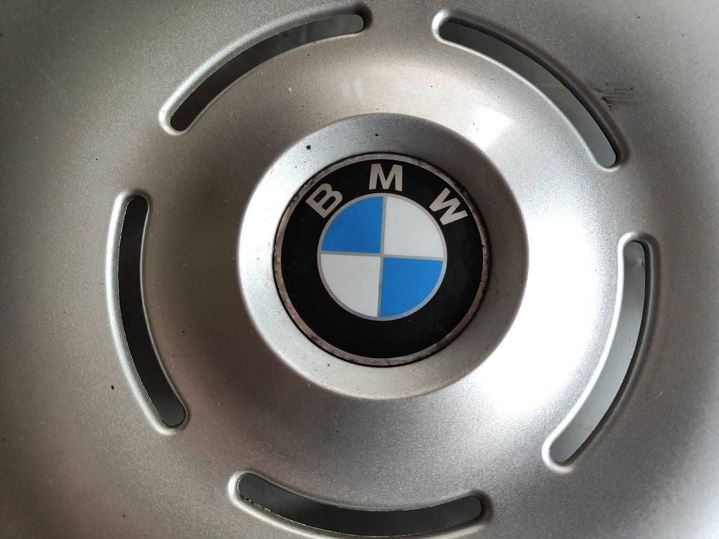 BMW 3 E36 1993 R15 wheel hub cap trim 36131094158 