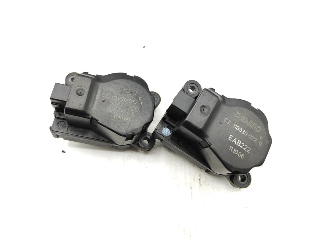 BMW E90 E91 320D 2005 Interior heater air flap 113930072 CZ113930072