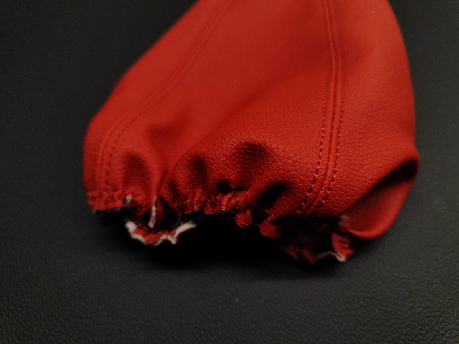 Shift Knob Leather Trim For Alfa Romeo 147 Twinspark PRE-Facelift 2003 RED