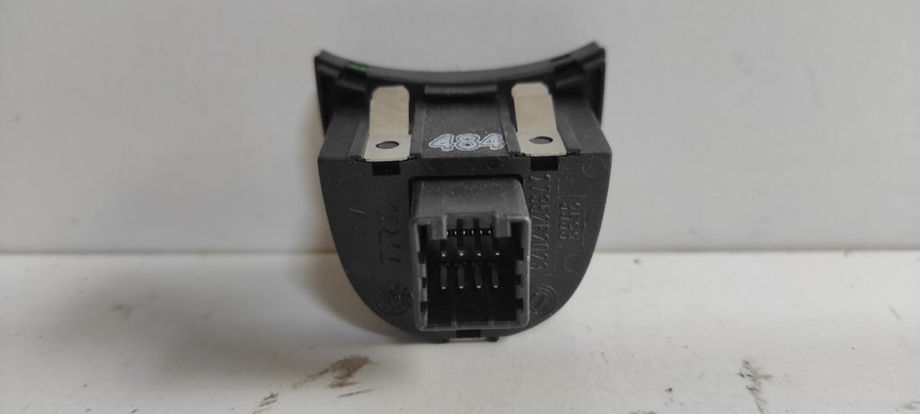 Alfa Romeo 147 2.0TS Selespeed 2002 Mode / Headlight Height Switch 735262023