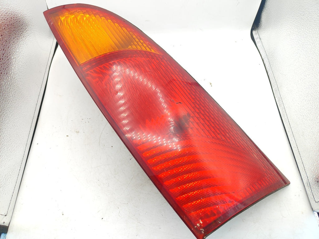Ford Focus MK1 Hatchback 2001 LHD Rear Left Side Taillight Lamp Light 1M5113405A