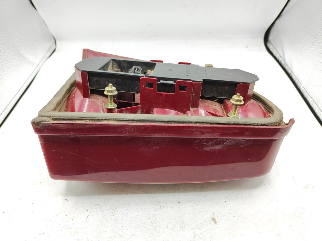 Ford Mondeo Combi 1996 Rear Right Side Taillight Light 93BG13N004