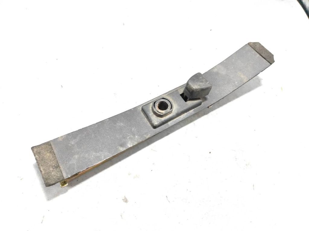 Alfa Romeo 155 1.8i 103kW 1994 Petrol Seat belt adjustment rail 82445638 