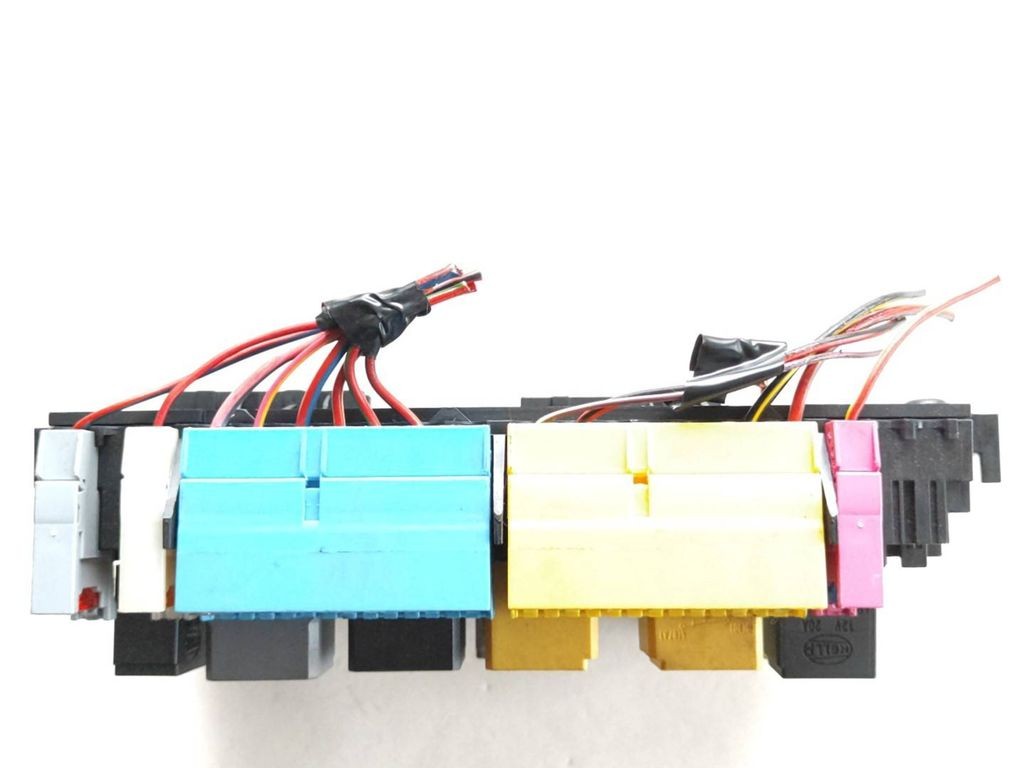 Mercedes-Benz W246 W242 2012 Fuse module A2469067100 