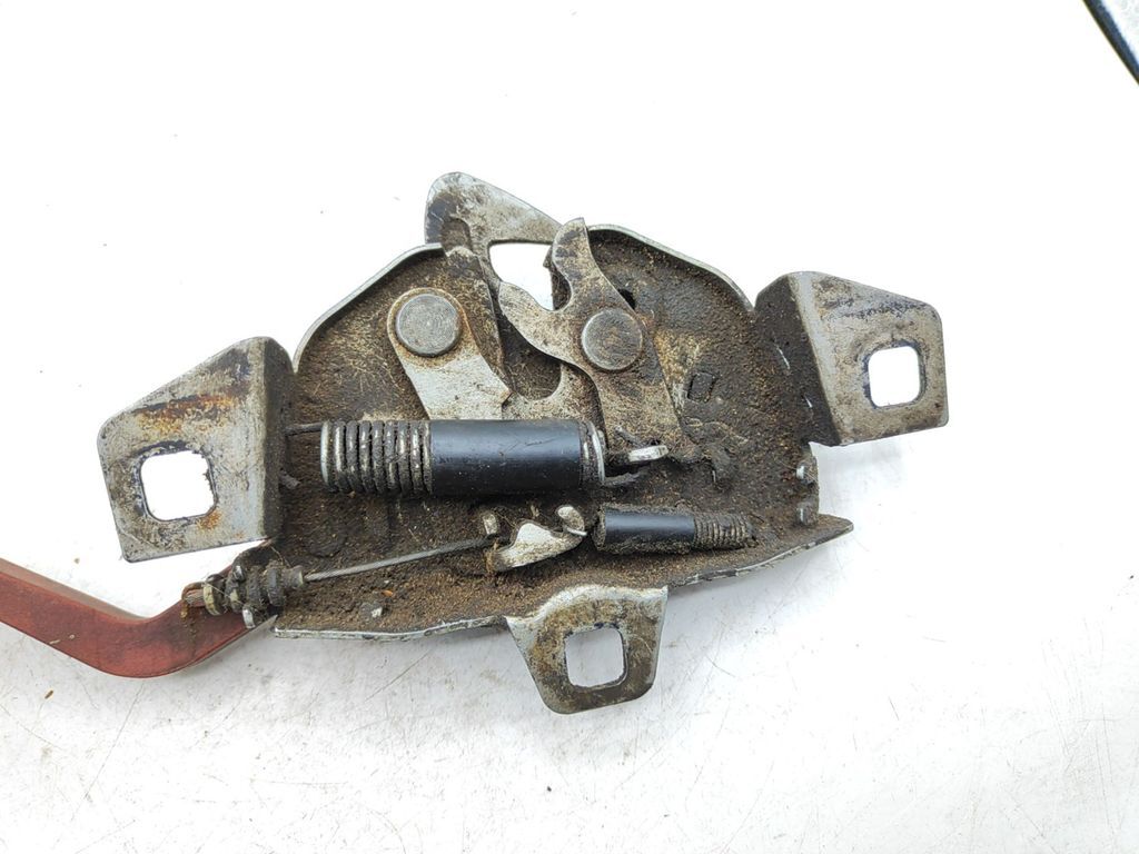 Alfa Romeo 156 2.4JTD 20V Diesel 2003 Front bonnet hood lock catch 