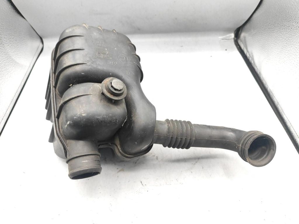 Alfa Romeo 159 1.9JTDm 2008 Intake resonator 51770155 