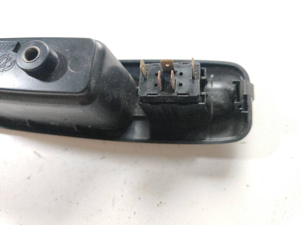 Alfa Romeo 166 2003 Electric window control switch 156018359 