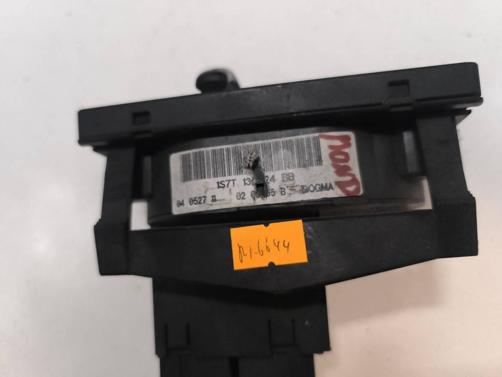 Ford Mondeo Mk III 2002 Light switch 1S7T13A024BB 