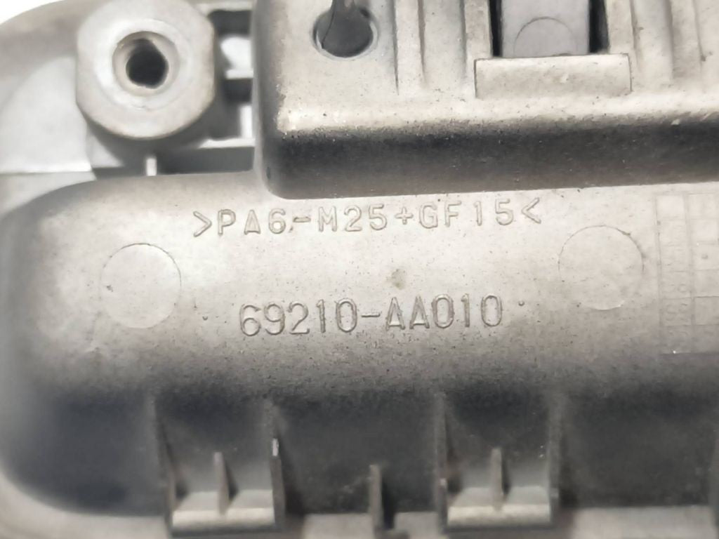 Toyota Camry 2001 Front right door exterior handle 69210AA010 