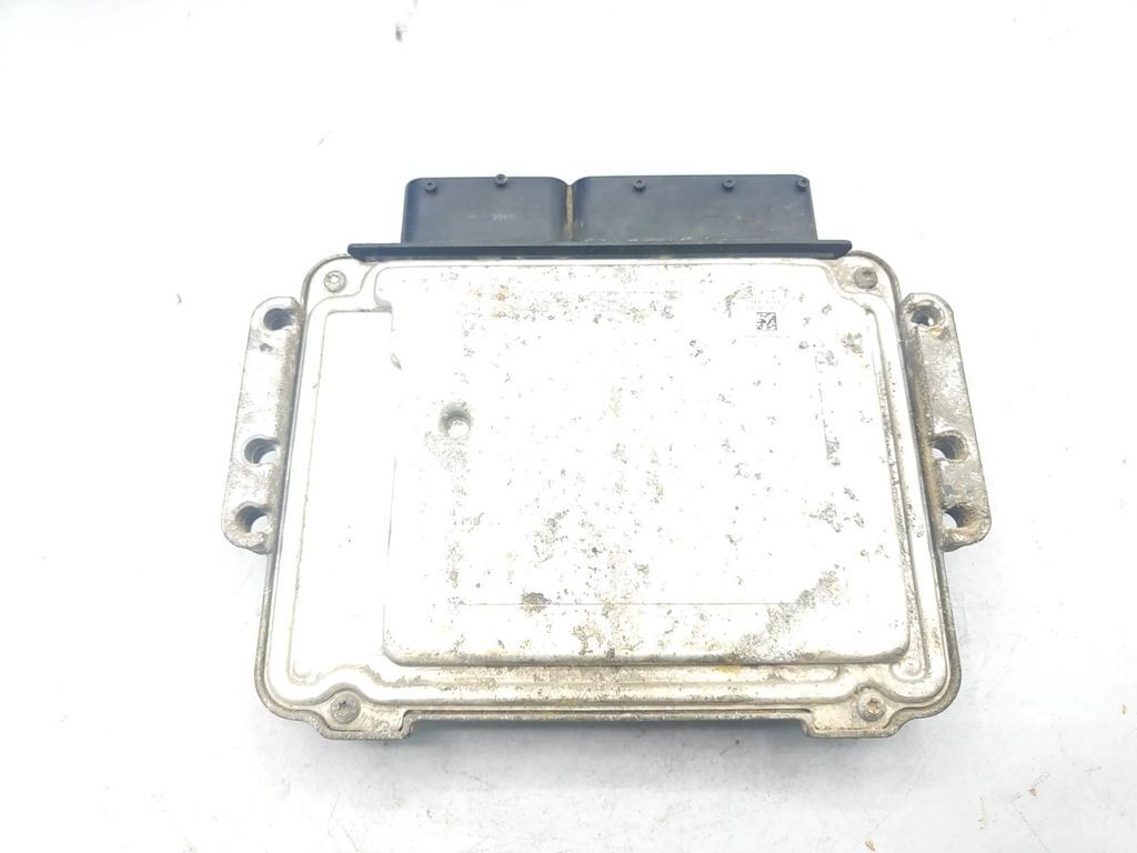 Alfa Romeo 159 1.9JTD Diesel 2008 Engine control unit module ECU 55204661 