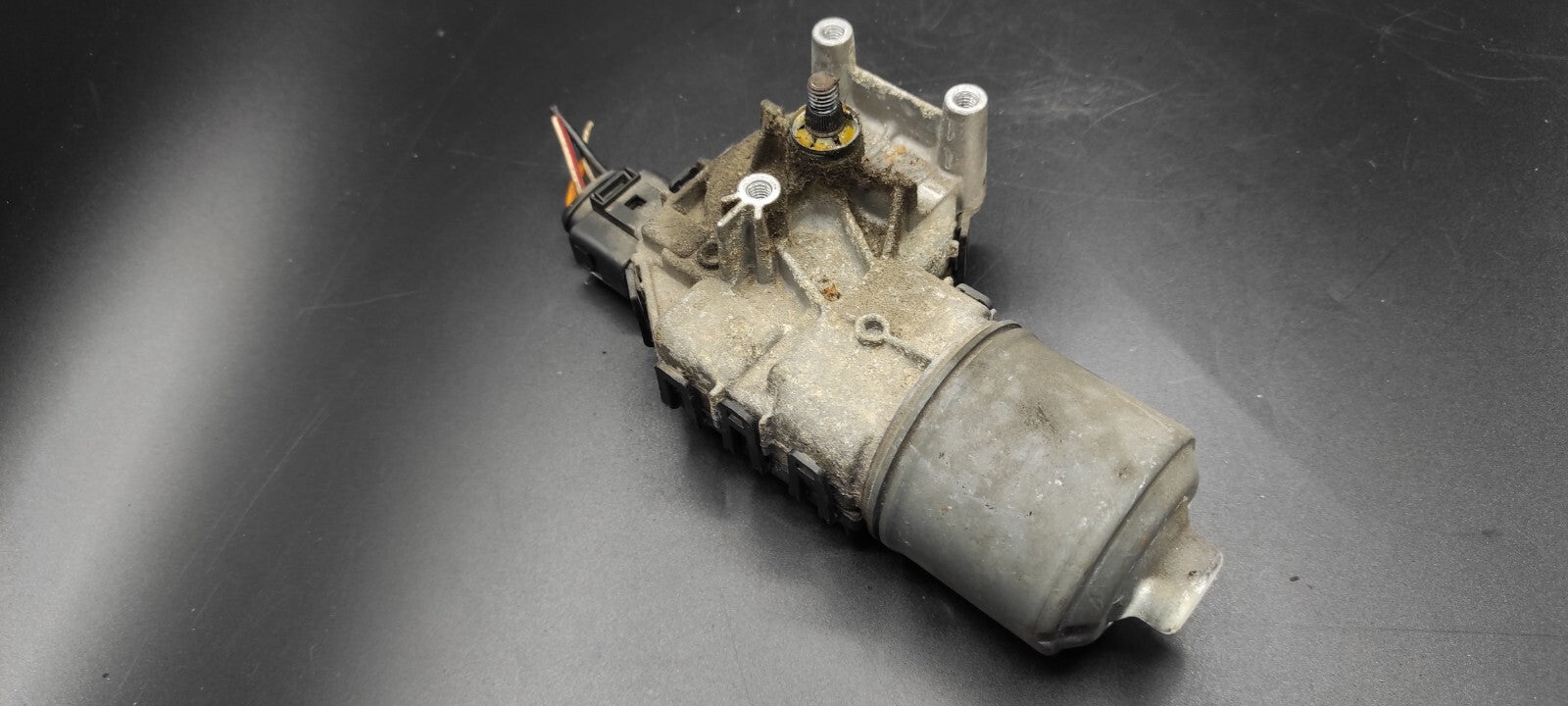 Alfa Romeo 159 2.4JTDm 147kW 2007 LHD Front Wiper Linkage Motor 0390241915