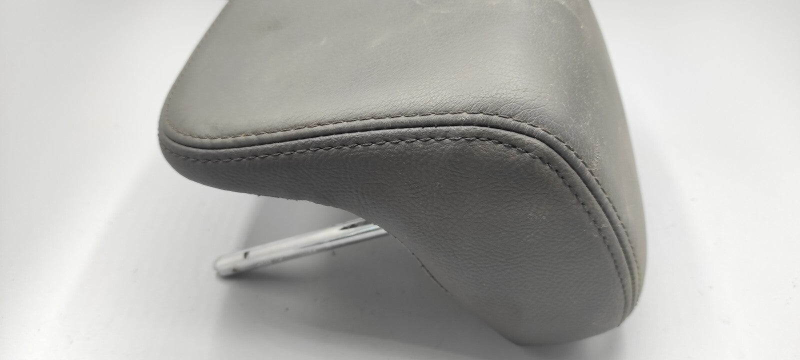 Alfa Romeo GT 1.9JTD 110kW Diesel 2006 Rear Interior Seat Headrest Black Leather